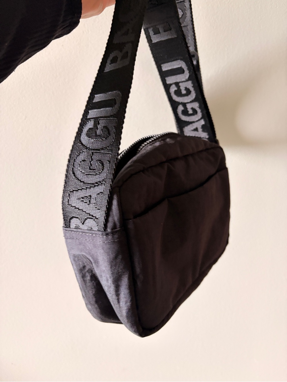 Baggu camera crossbody bag